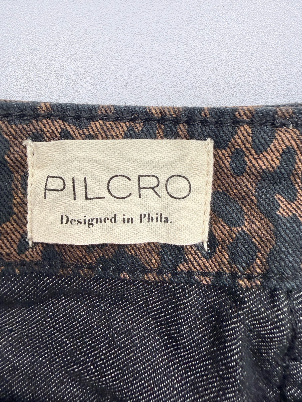 Pilcro Size 30 Leopard Print Straight Leg Jeans Brown Black Stretch Denim Edgy - Picture 5 of 10